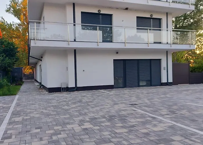 Kikötő Sétány I. * Balatonszárszó